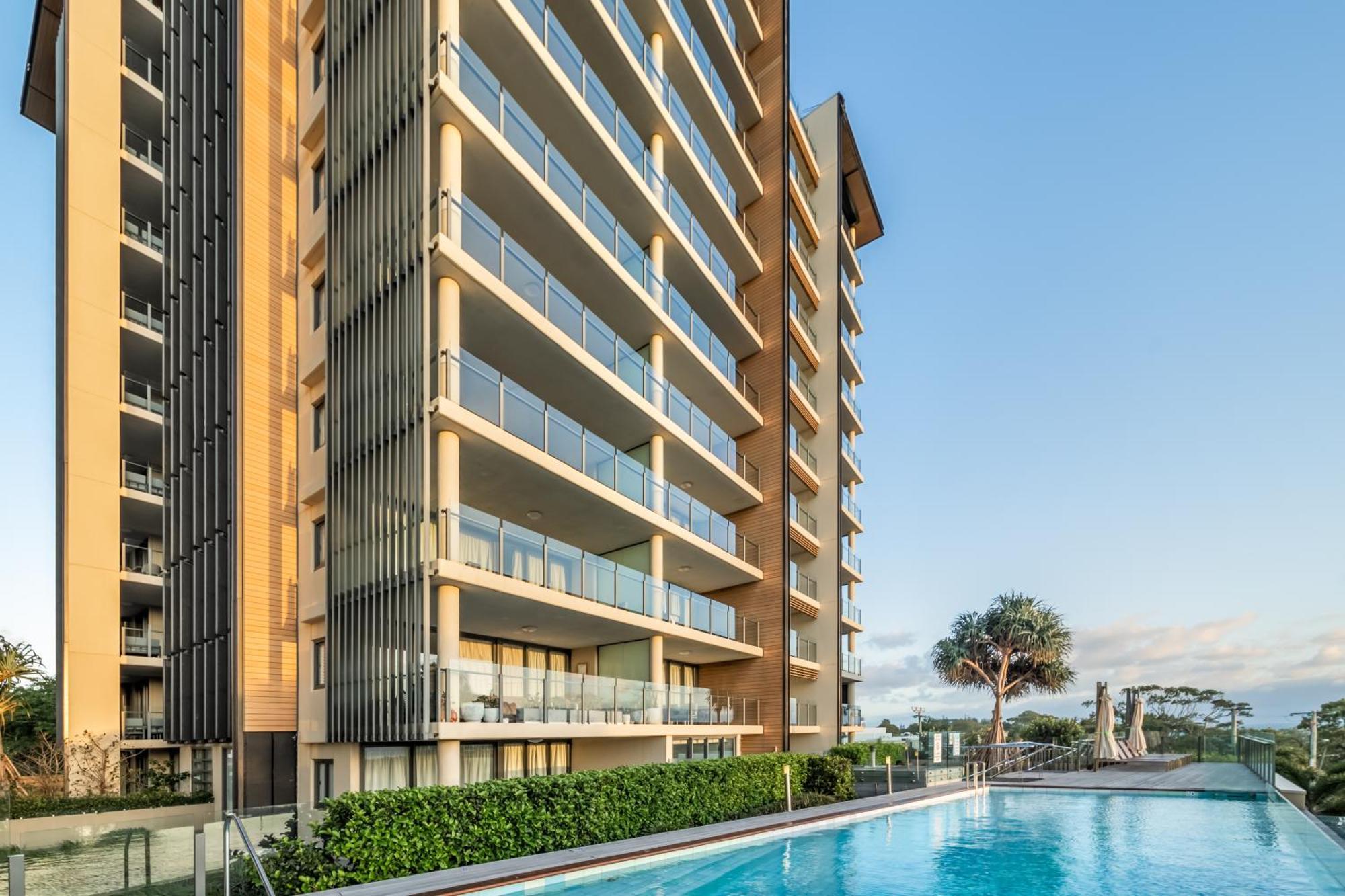 Oaks Redcliffe Mon Komo Suites Esterno foto