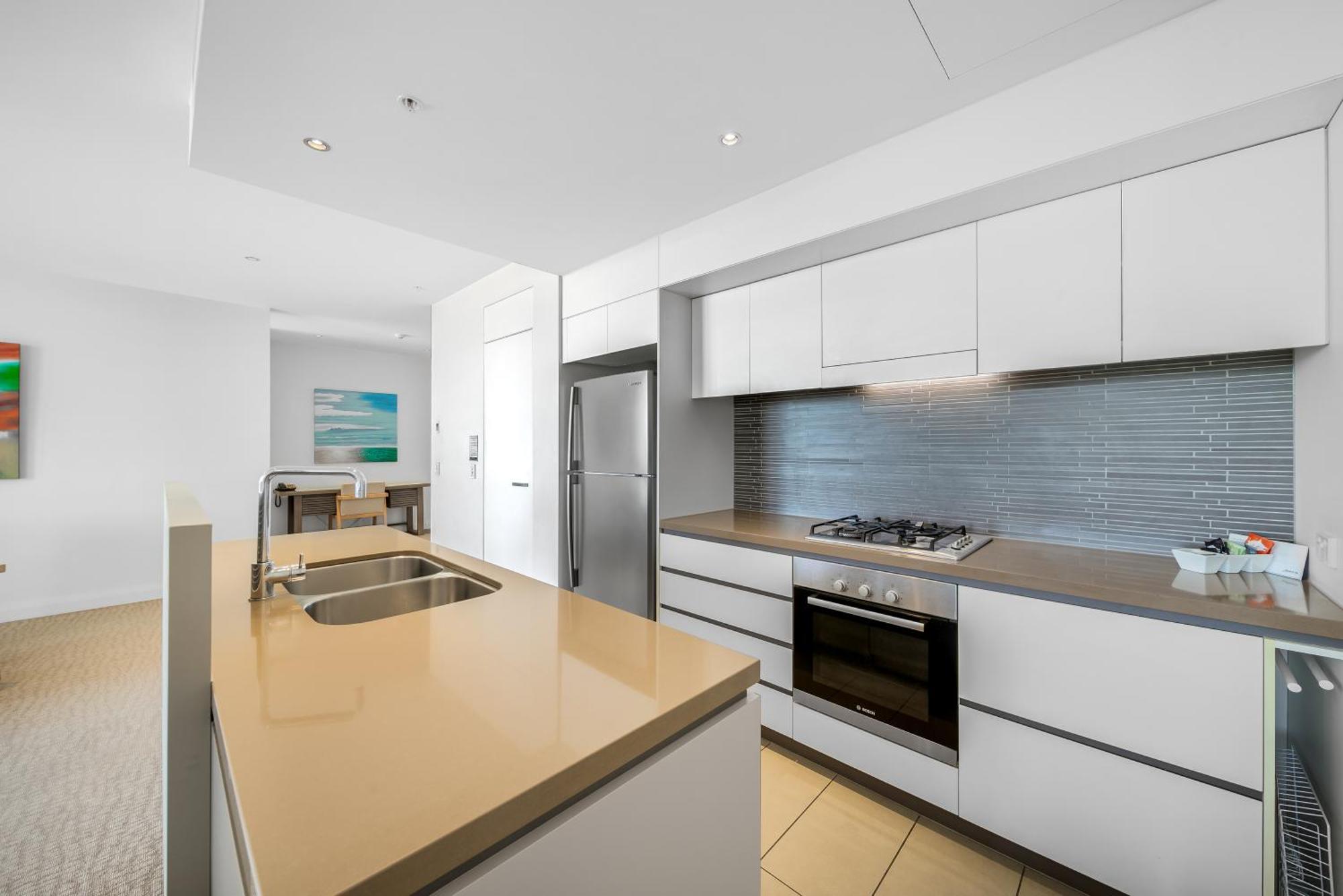 Oaks Redcliffe Mon Komo Suites Esterno foto