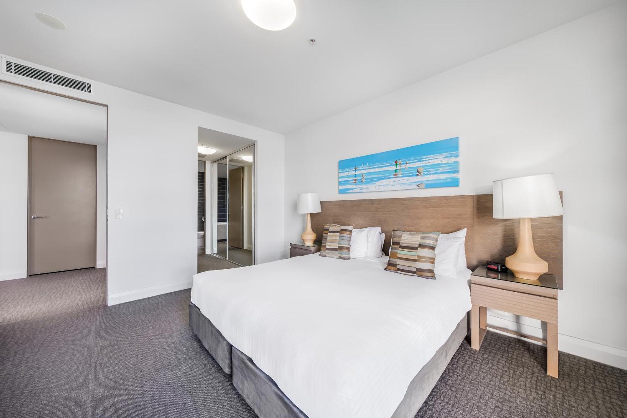 Oaks Redcliffe Mon Komo Suites Esterno foto