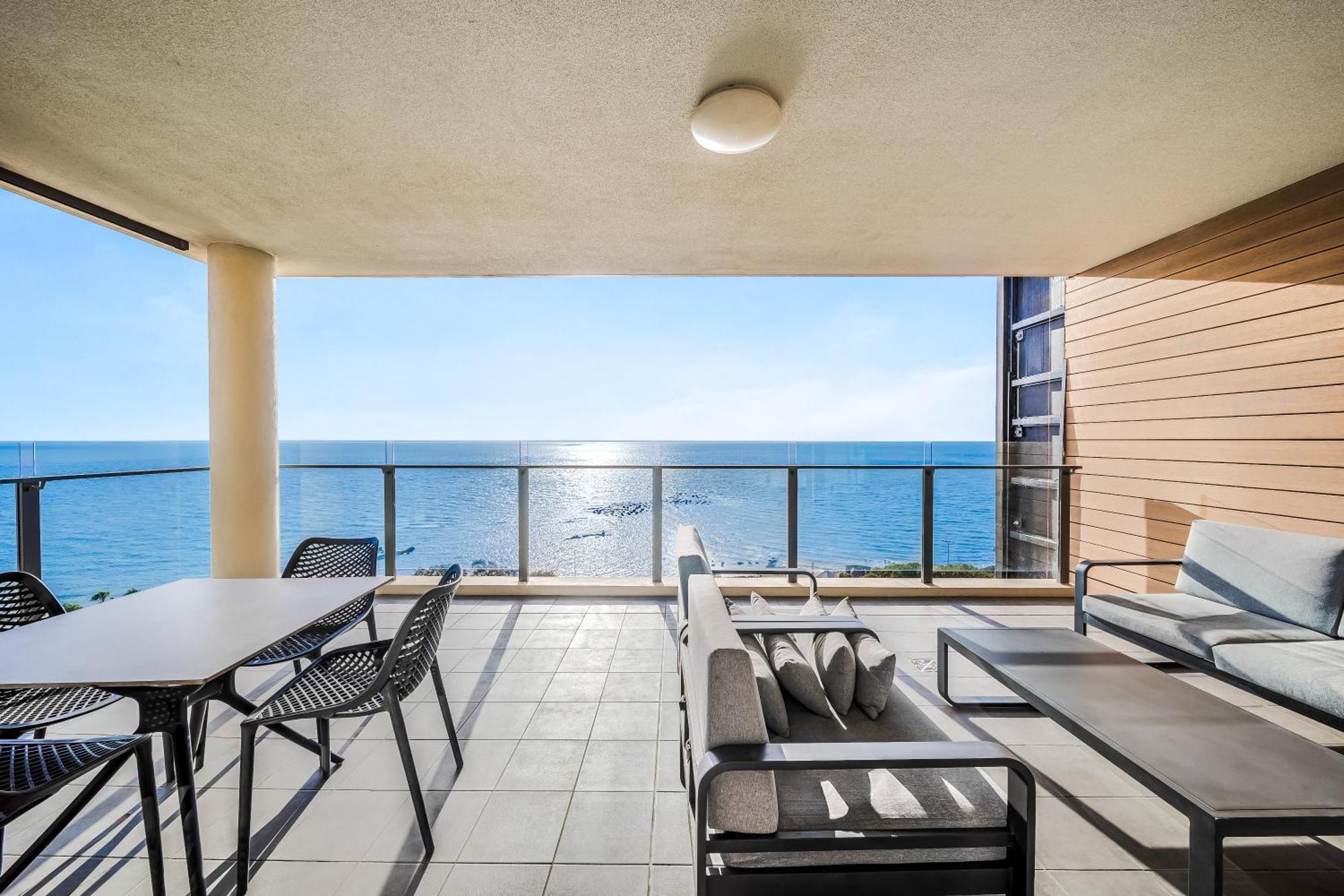 Oaks Redcliffe Mon Komo Suites Esterno foto