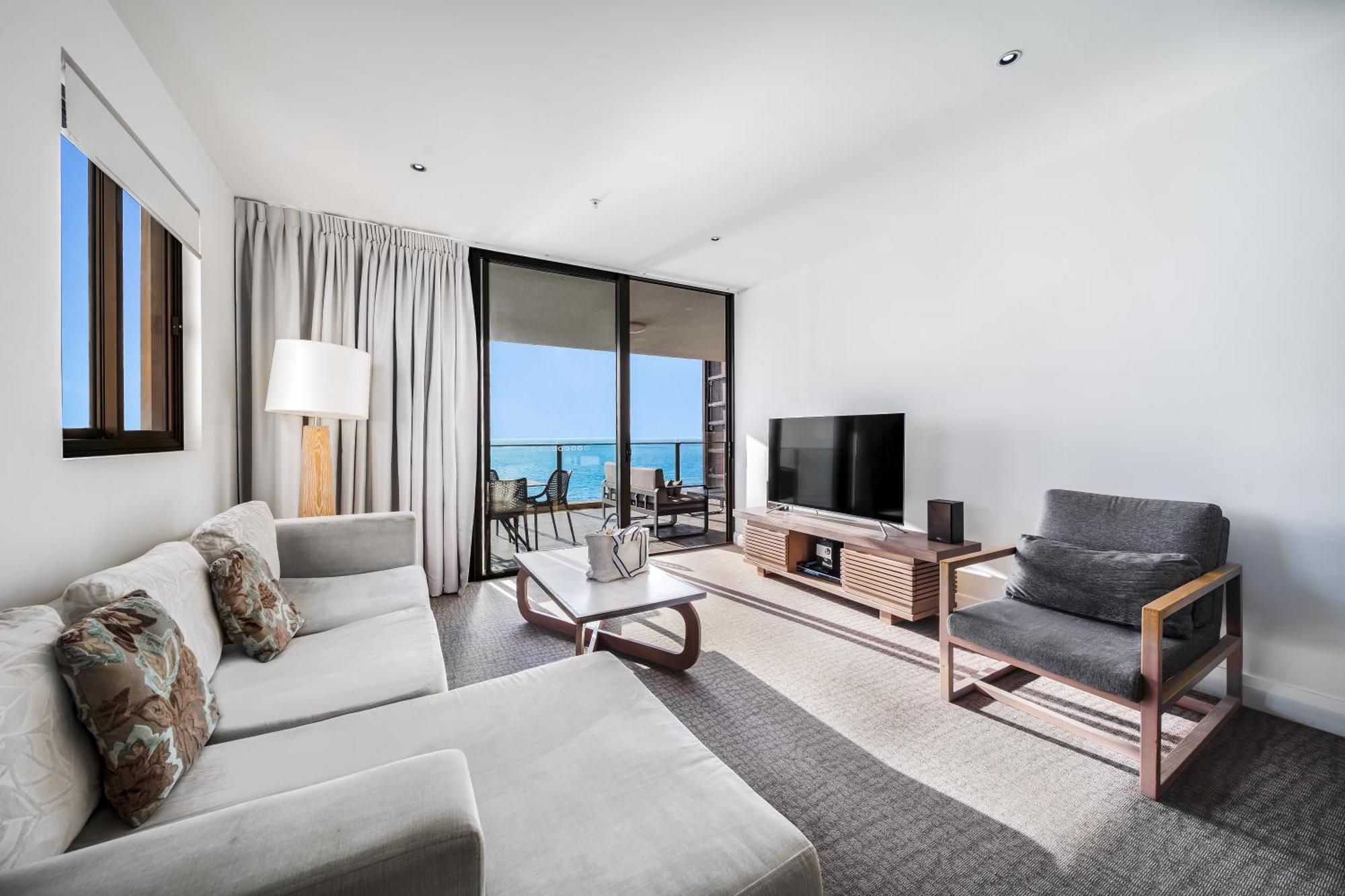 Oaks Redcliffe Mon Komo Suites Esterno foto