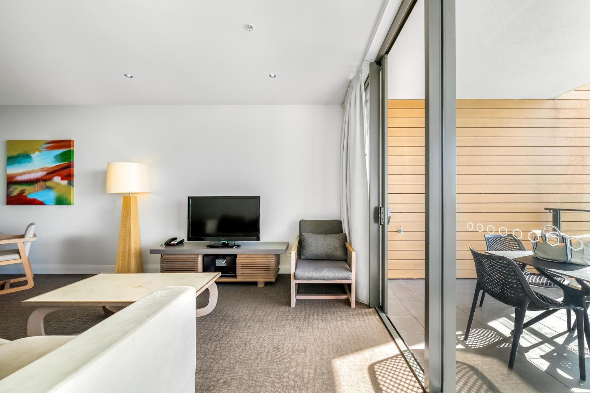 Oaks Redcliffe Mon Komo Suites Esterno foto