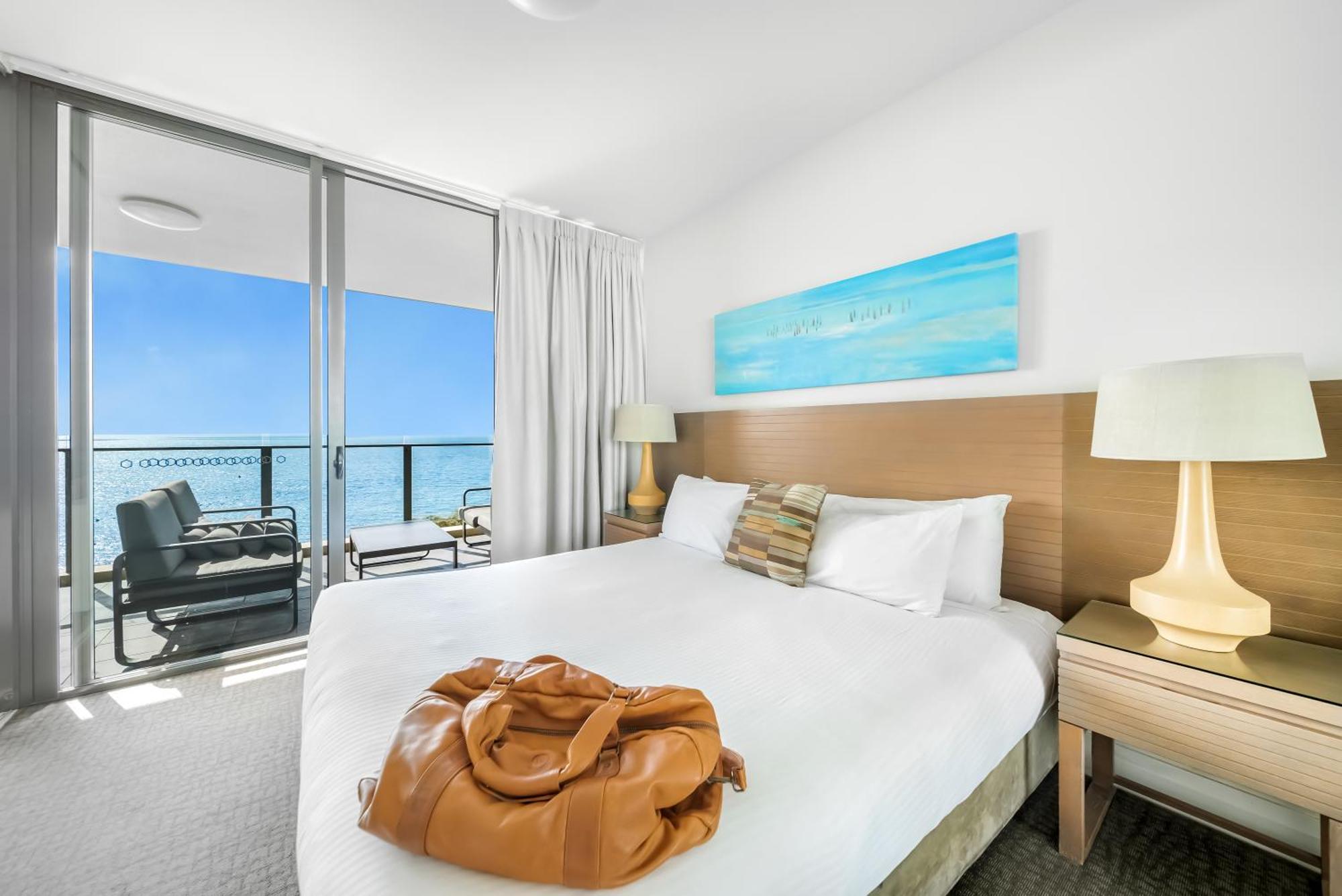 Oaks Redcliffe Mon Komo Suites Esterno foto