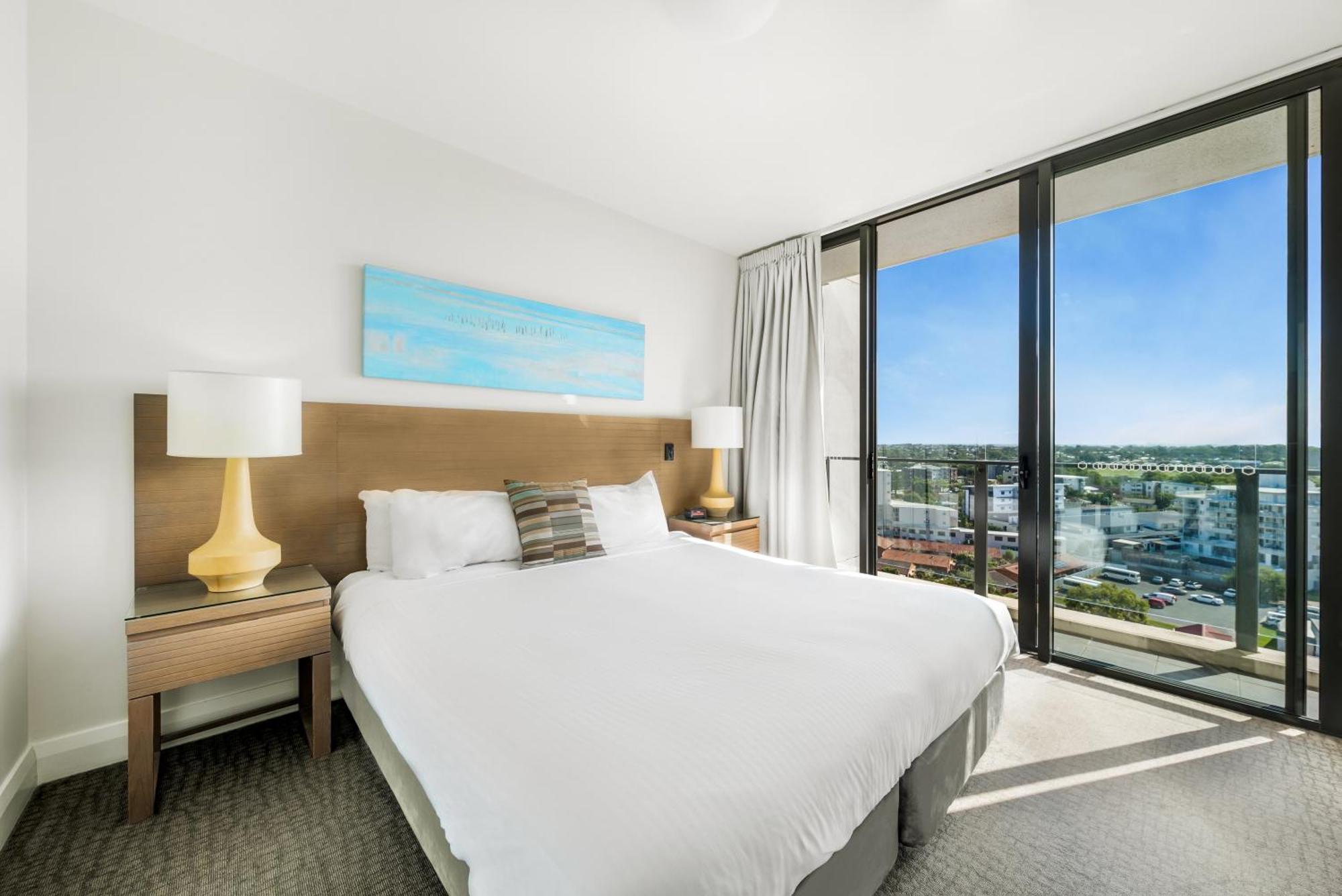 Oaks Redcliffe Mon Komo Suites Esterno foto
