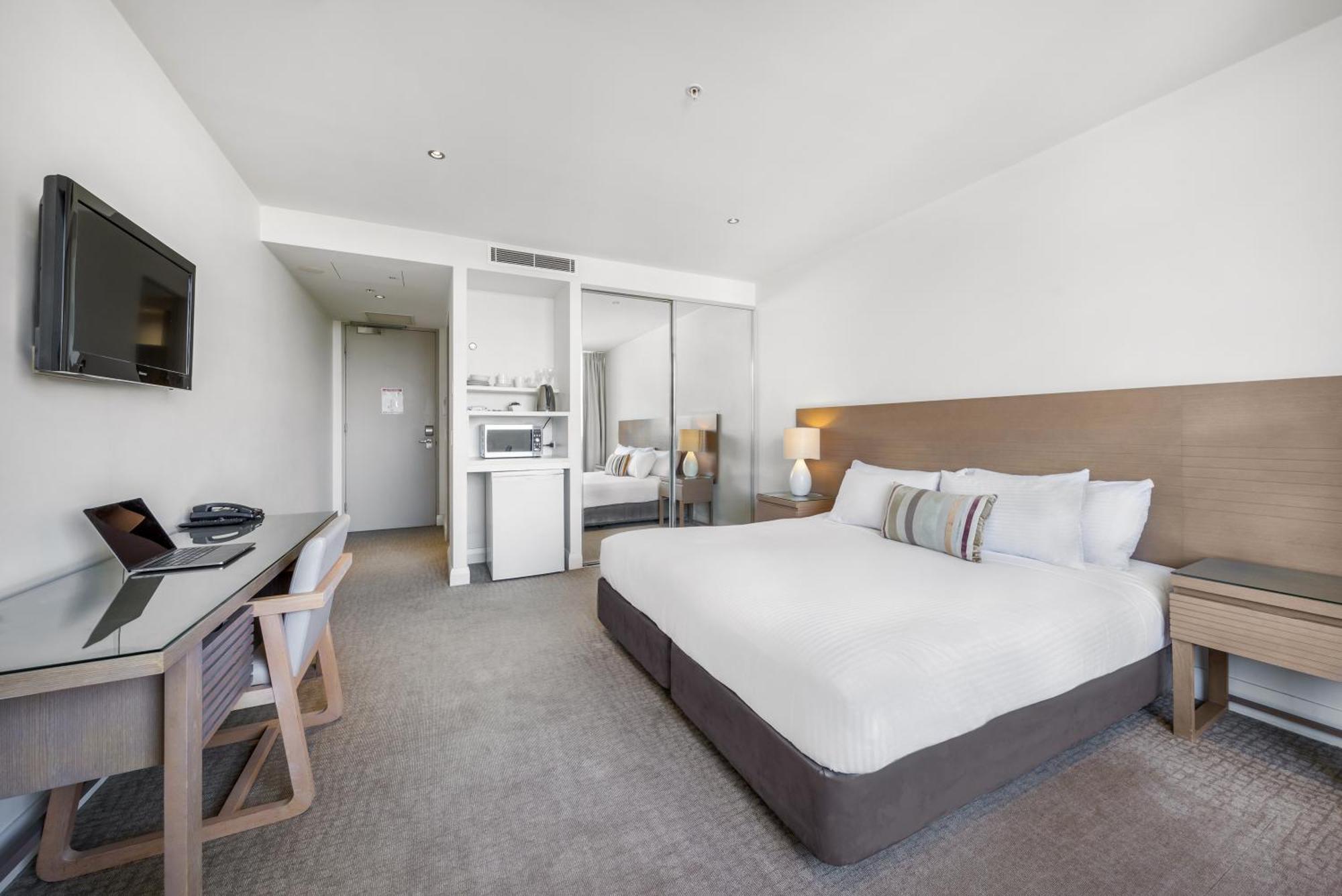 Oaks Redcliffe Mon Komo Suites Esterno foto